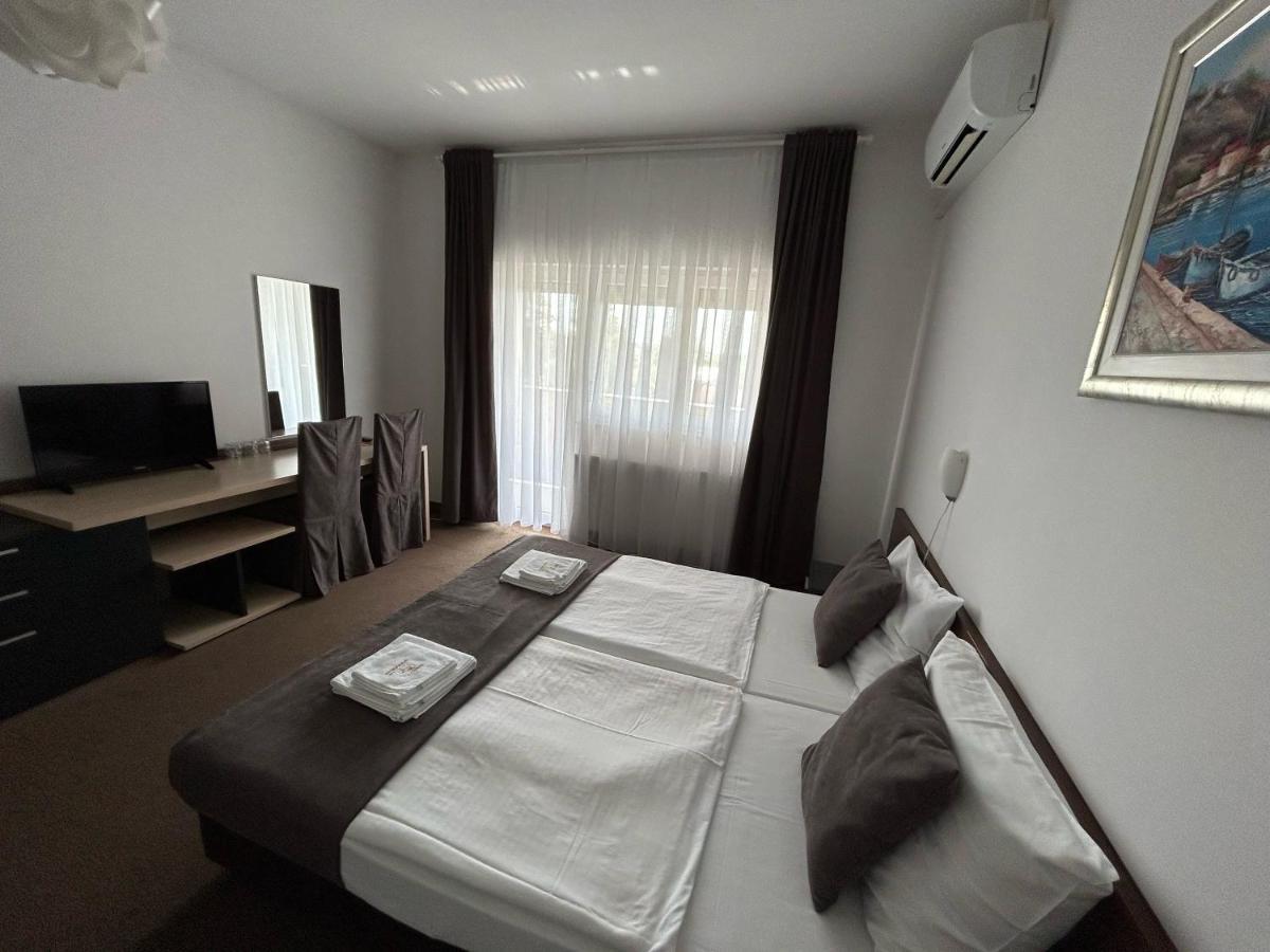 Rooms Laguna Sesvete Exterior photo